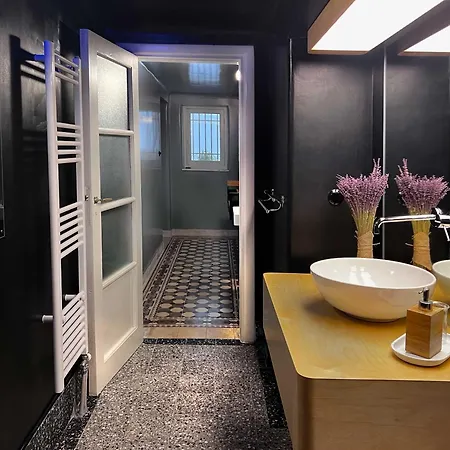 Casa Mushidora: Art Retro Chic Luxury Apartment